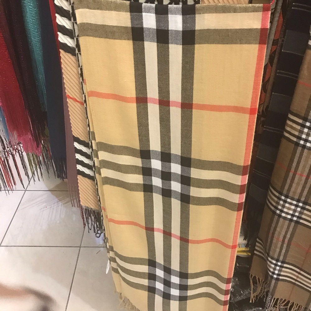Scarf brand new